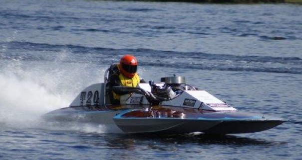 V8.JPG