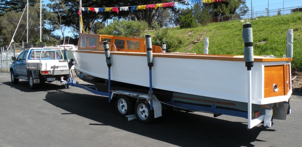 Sunday 24.10.10 trailer set up.jpg